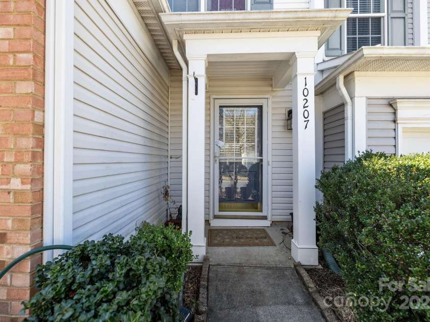 10207 Garmoyle Street, Charlotte, NC 28277.  MLS# CAR4260352, YatesRealty ID 23594. 