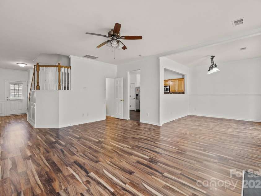 10207 Garmoyle Street, Charlotte, NC 28277.  MLS# CAR4260352, YatesRealty ID 23594. 