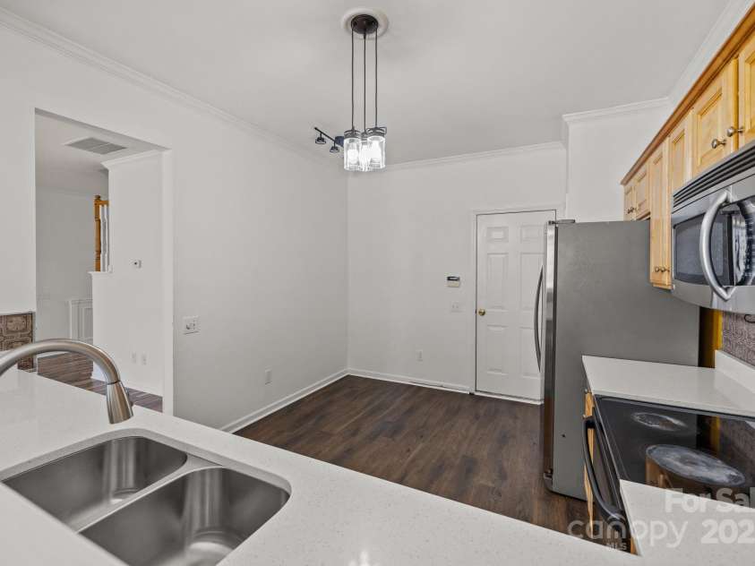 10207 Garmoyle Street, Charlotte, NC 28277.  MLS# CAR4260352, YatesRealty ID 23594. 