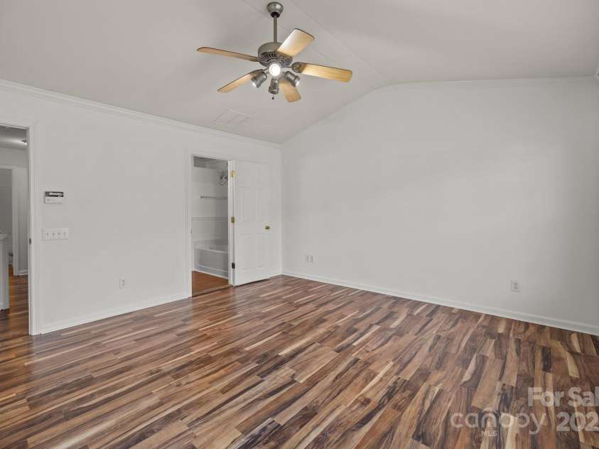 10207 Garmoyle Street, Charlotte, NC 28277.  MLS# CAR4260352, YatesRealty ID 23594. 