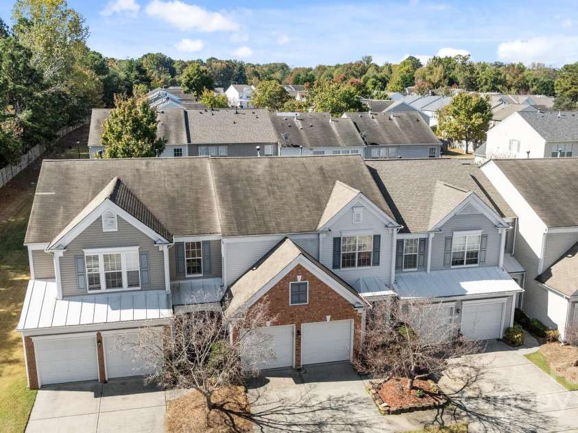 10207 Garmoyle Street, Charlotte, NC 28277.  MLS# CAR4260352, YatesRealty ID 23594. 