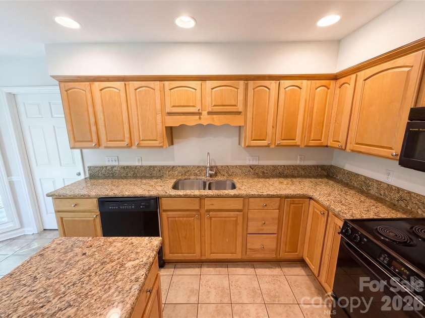 118 Withershinn Drive, Charlotte, NC 28262.  MLS# CAR4383162, YatesRealty ID 23594. 