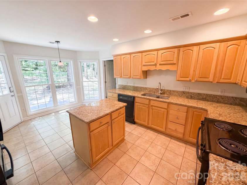 118 Withershinn Drive, Charlotte, NC 28262.  MLS# CAR4383162, YatesRealty ID 23594. 