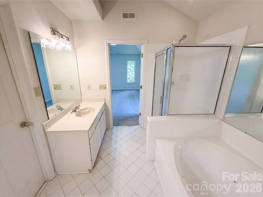 118 Withershinn Drive, Charlotte, NC 28262.  MLS# CAR4383162, YatesRealty ID 23594. 