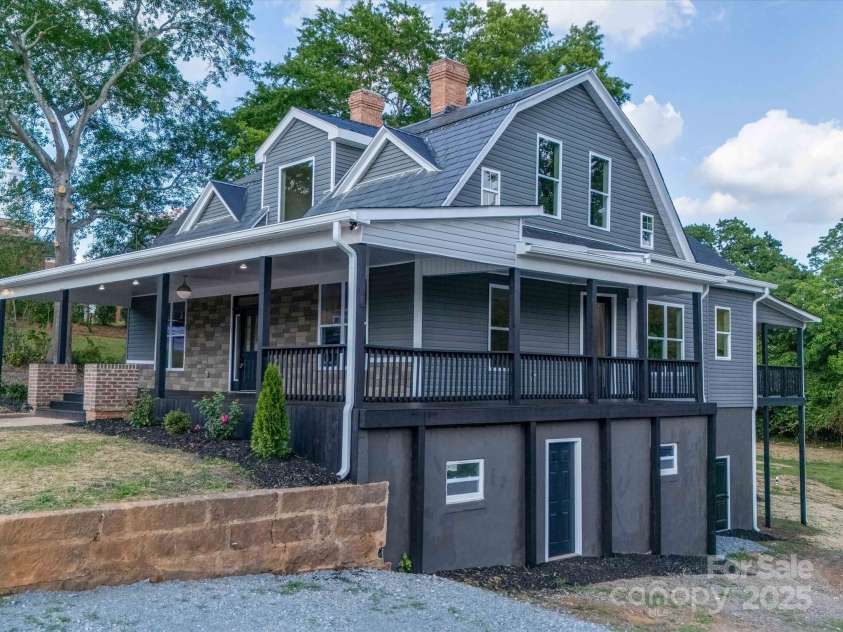 217 Green Street, Wadesboro, NC 28170.  MLS# CAR4248948, YatesRealty ID 23595. 