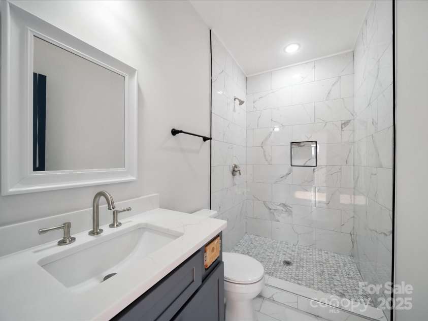 217 Green Street, Wadesboro, NC 28170.  MLS# CAR4248948, YatesRealty ID 23595. Up Stair Bathroom