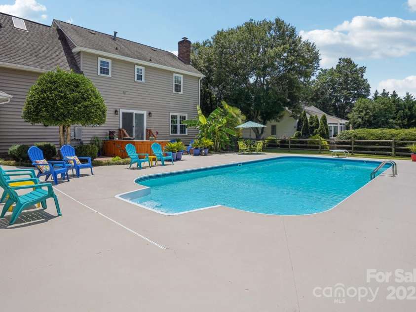 2256 Drawbridge Court, Rock Hill, SC 29732.  MLS# CAR4273152, YatesRealty ID 23596. 
