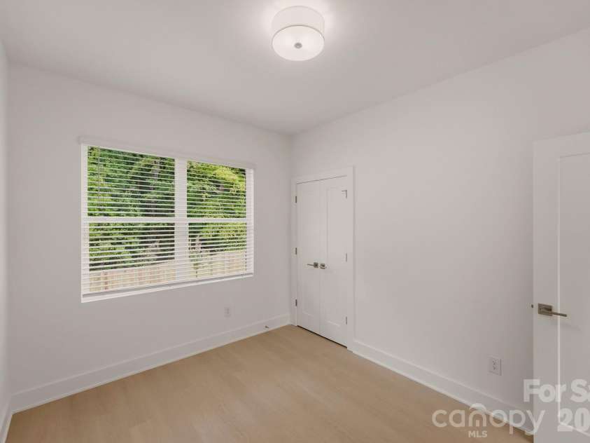 9222 Pinenoll Lane, Charlotte, NC 28215.  MLS# CAR4376758, YatesRealty ID 23596. Bedroom #3
