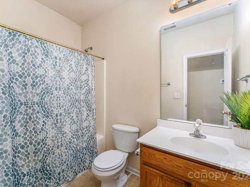 1825 Stroud Park Court, Charlotte, NC 28206.  MLS# CAR4267366, YatesRealty ID 23597. 