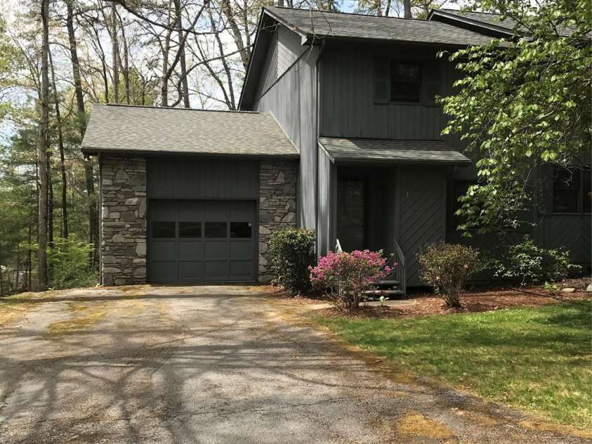 1 Pensacola Heights, Arden, NC 28704.  MLS# CAR4369465, YatesRealty ID 23598. 