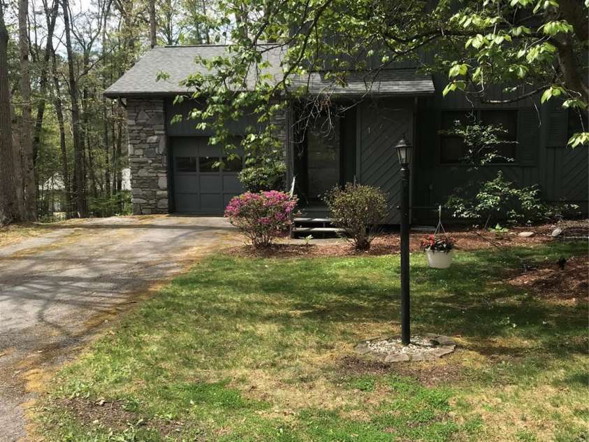 1 Pensacola Heights, Arden, NC 28704.  MLS# CAR4369465, YatesRealty ID 23598. 