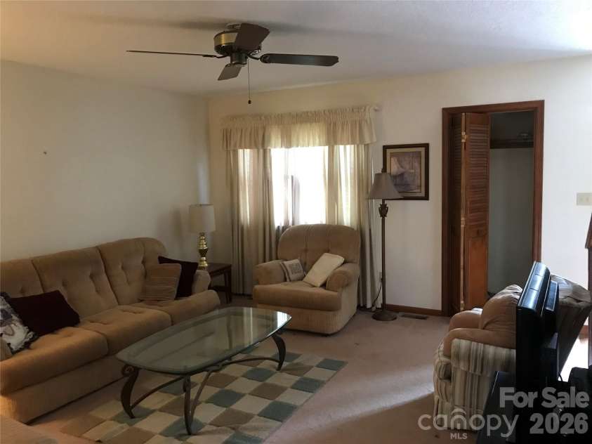 1 Pensacola Heights, Arden, NC 28704.  MLS# CAR4369465, YatesRealty ID 23598. 