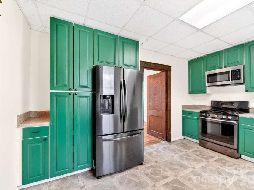 55 Walton Street, Asheville, NC 28801.  MLS# CAR4370151, YatesRealty ID 23599. 