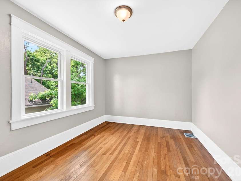 55 Walton Street, Asheville, NC 28801.  MLS# CAR4370151, YatesRealty ID 23599. 