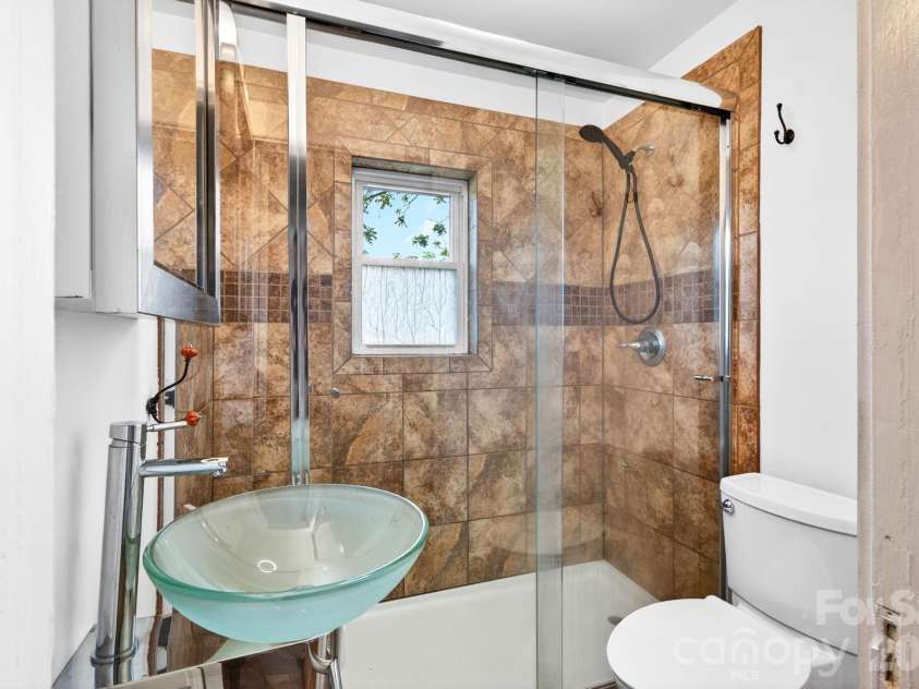 55 Walton Street, Asheville, NC 28801.  MLS# CAR4370151, YatesRealty ID 23599. 