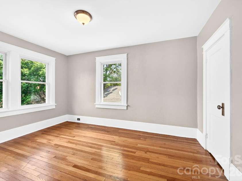 55 Walton Street, Asheville, NC 28801.  MLS# CAR4370151, YatesRealty ID 23599. 