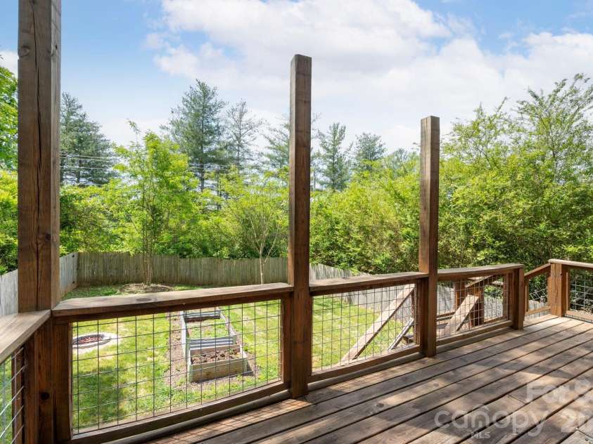 55 Walton Street, Asheville, NC 28801.  MLS# CAR4370151, YatesRealty ID 23599. 