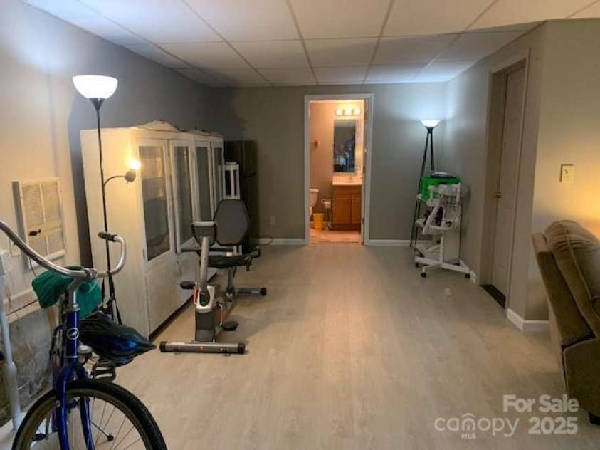 1474 HOLIDAY Drive, Hendersonville, NC 28739.  MLS# CAR4242849, YatesRealty ID 236. 