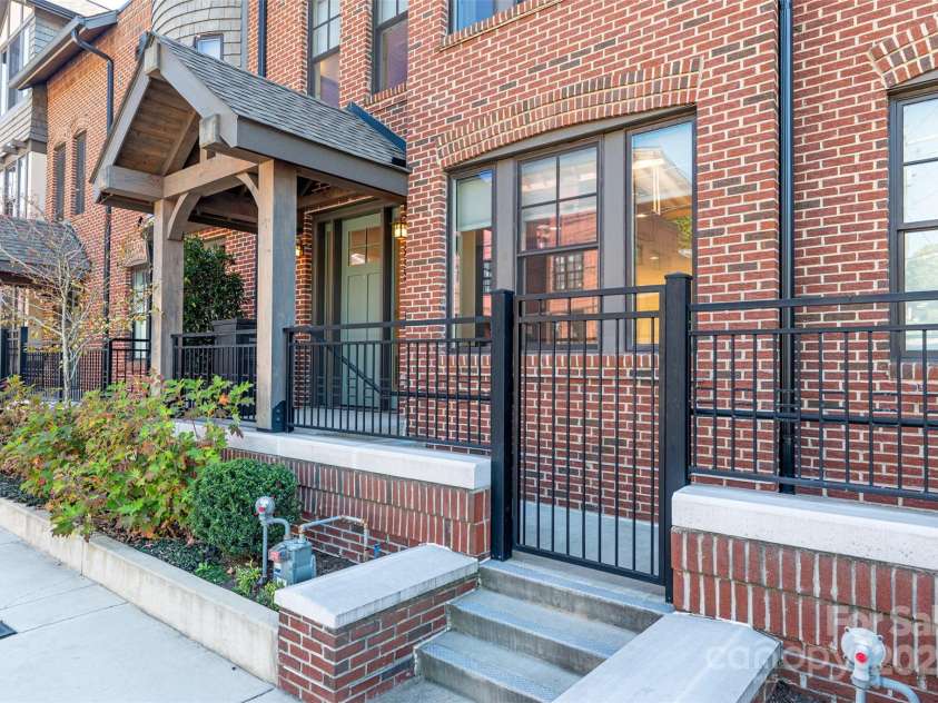 233 Broadway Street, Asheville, NC 28801.  MLS# CAR4314107, YatesRealty ID 236. 