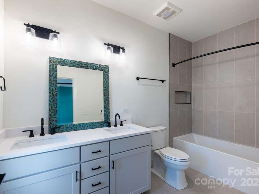 233 Broadway Street, Asheville, NC 28801.  MLS# CAR4314107, YatesRealty ID 236. 