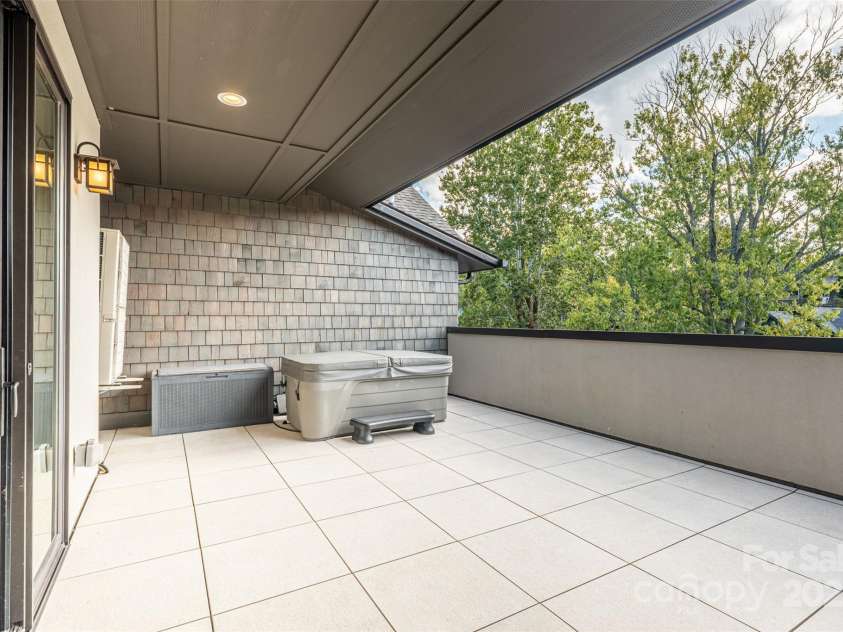 233 Broadway Street, Asheville, NC 28801.  MLS# CAR4314107, YatesRealty ID 236. 