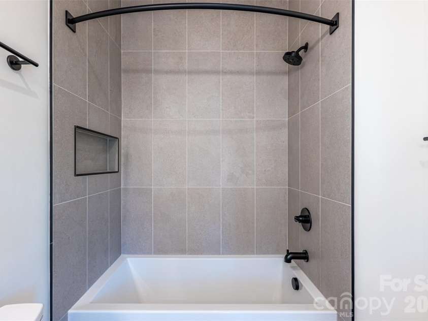 233 Broadway Street, Asheville, NC 28801.  MLS# CAR4314107, YatesRealty ID 236. 