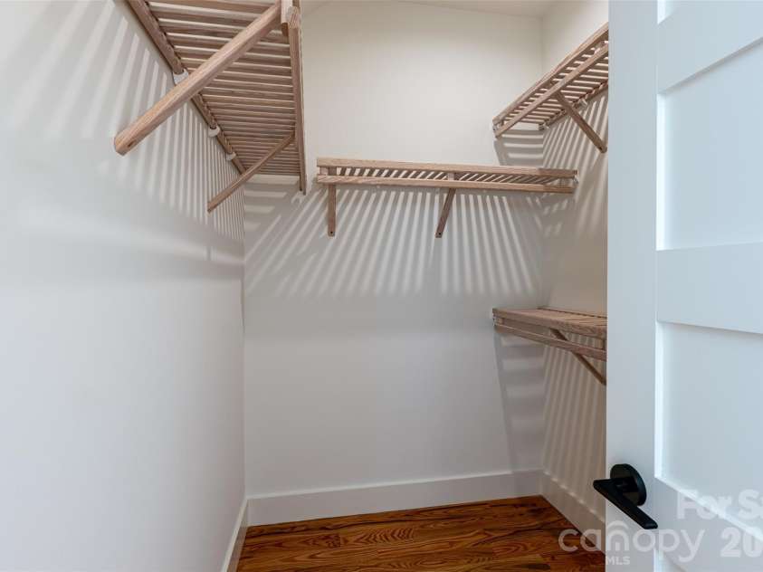 233 Broadway Street, Asheville, NC 28801.  MLS# CAR4314107, YatesRealty ID 236. 