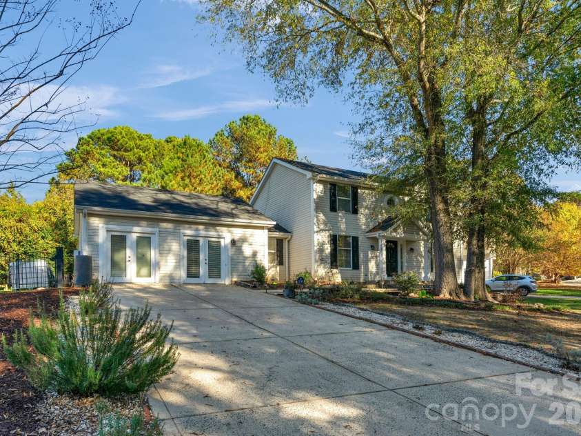 12006 Woodside Falls Road, Pineville, NC 28134.  MLS# CAR4336658, YatesRealty ID 2360. 