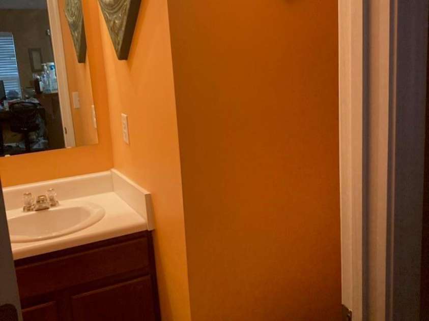 806 Dale Avenue, Charlotte, NC 28216.  MLS# CAR4234521, YatesRealty ID 2360. 