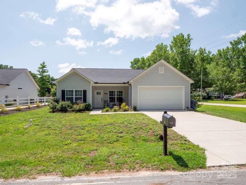 111 Rogers Street, Pageland, SC 29728.  MLS# CAR4267529, YatesRealty ID 23600. 