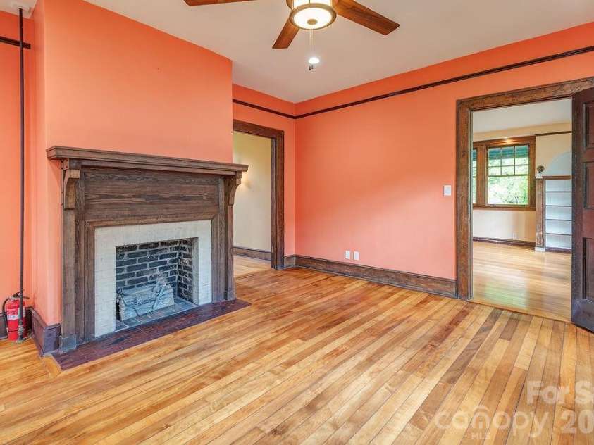 14 Watauga Street, Asheville, NC 28801.  MLS# CAR4379948, YatesRealty ID 23600. Dining open to Kitchen.