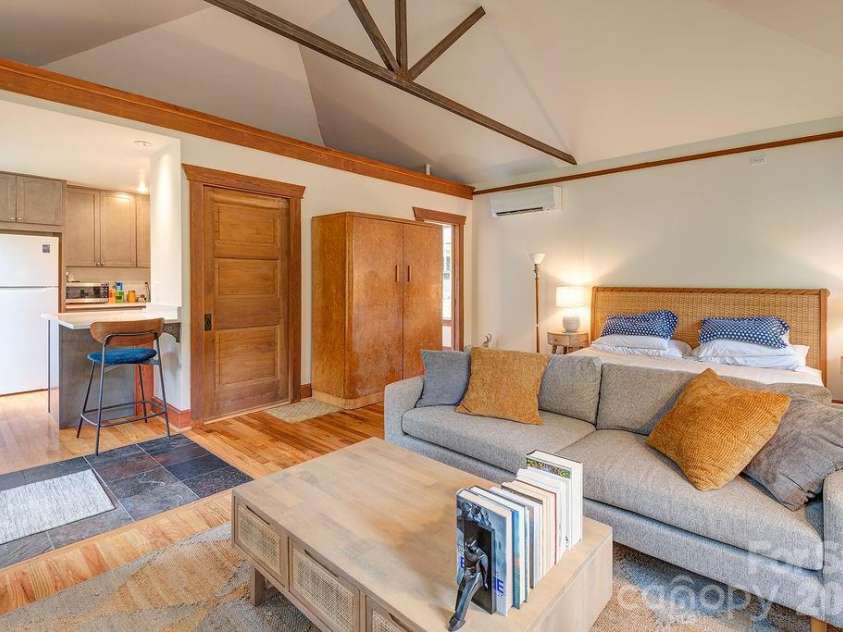 14 Watauga Street, Asheville, NC 28801.  MLS# CAR4379948, YatesRealty ID 23600. Vaulted Ceiling, Open Floor Plan