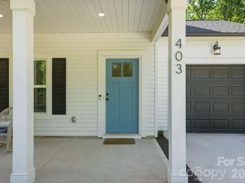403 Sunset Drive, Bessemer City, NC 28016.  MLS# CAR4375153, YatesRealty ID 23602. 