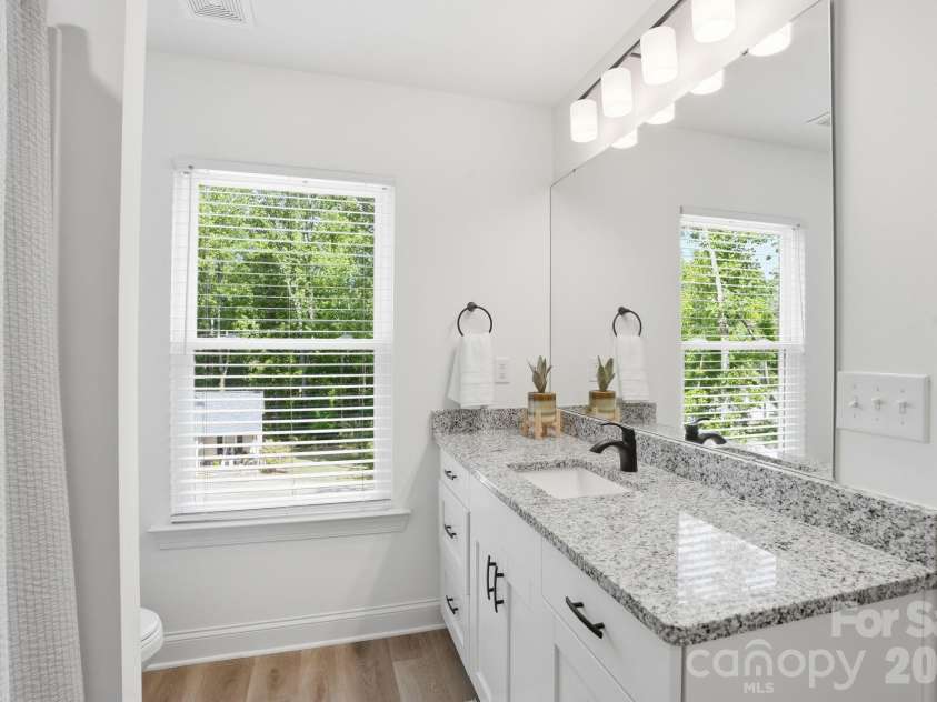 403 Sunset Drive, Bessemer City, NC 28016.  MLS# CAR4375153, YatesRealty ID 23602. 