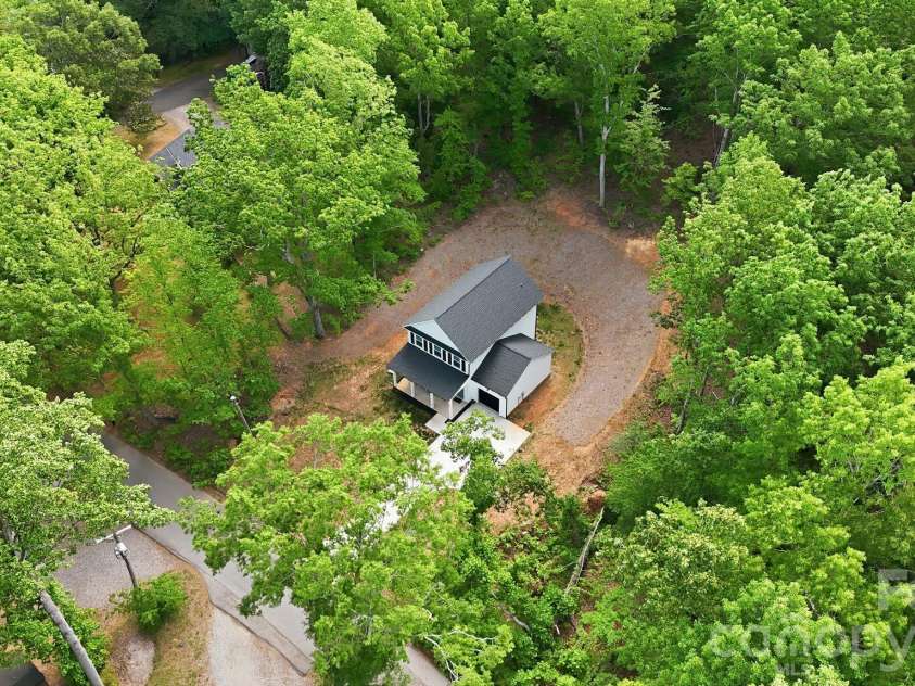 403 Sunset Drive, Bessemer City, NC 28016.  MLS# CAR4375153, YatesRealty ID 23602. 