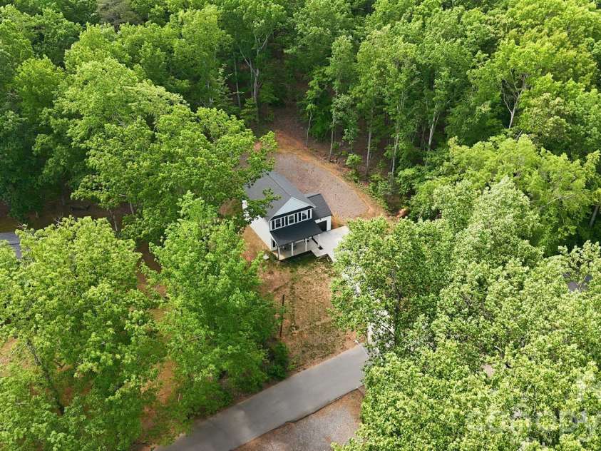 403 Sunset Drive, Bessemer City, NC 28016.  MLS# CAR4375153, YatesRealty ID 23602. 