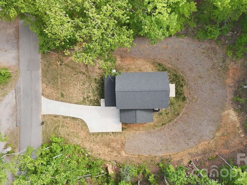 403 Sunset Drive, Bessemer City, NC 28016.  MLS# CAR4375153, YatesRealty ID 23602. 