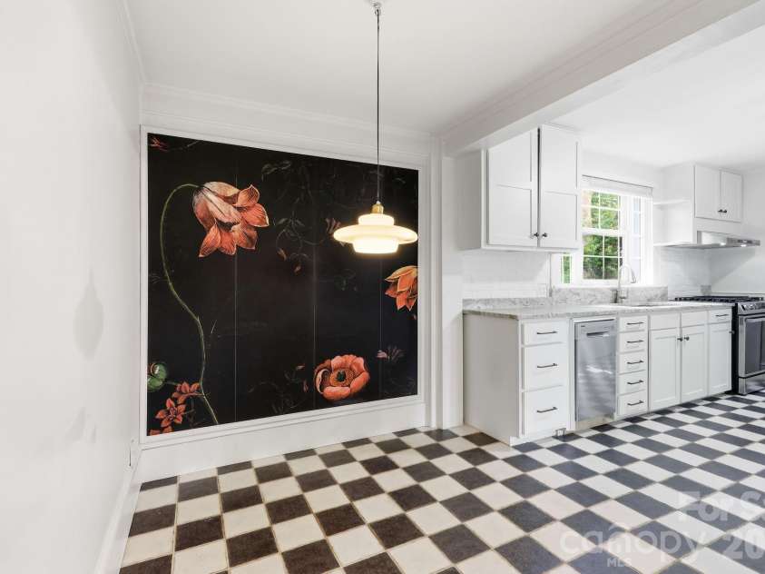 150 Pacolet Street, Tryon, NC 28782.  MLS# CAR4380448, YatesRealty ID 23603. 