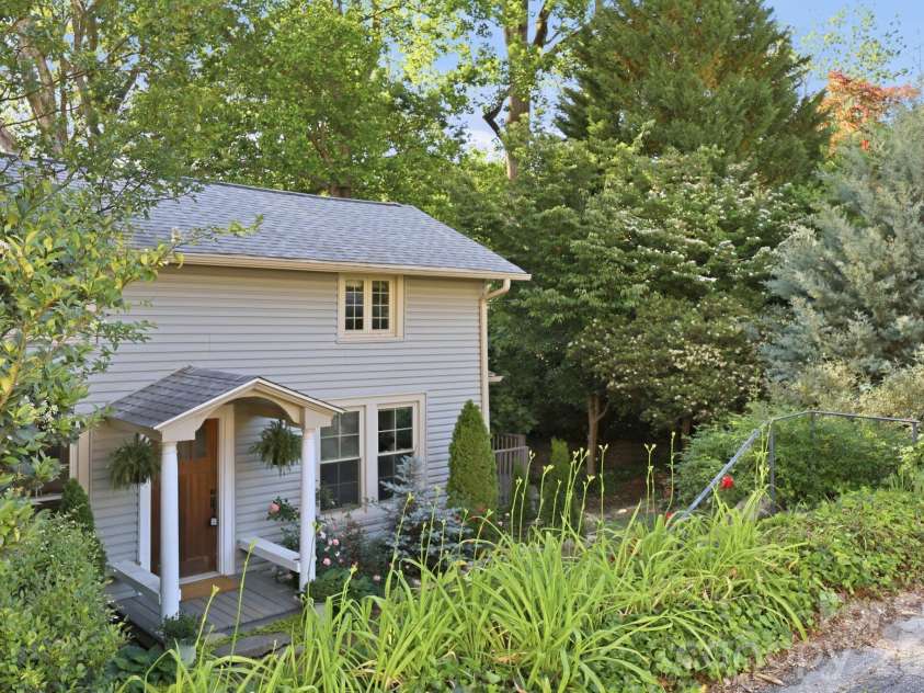 150 Pacolet Street, Tryon, NC 28782.  MLS# CAR4380448, YatesRealty ID 23603. 