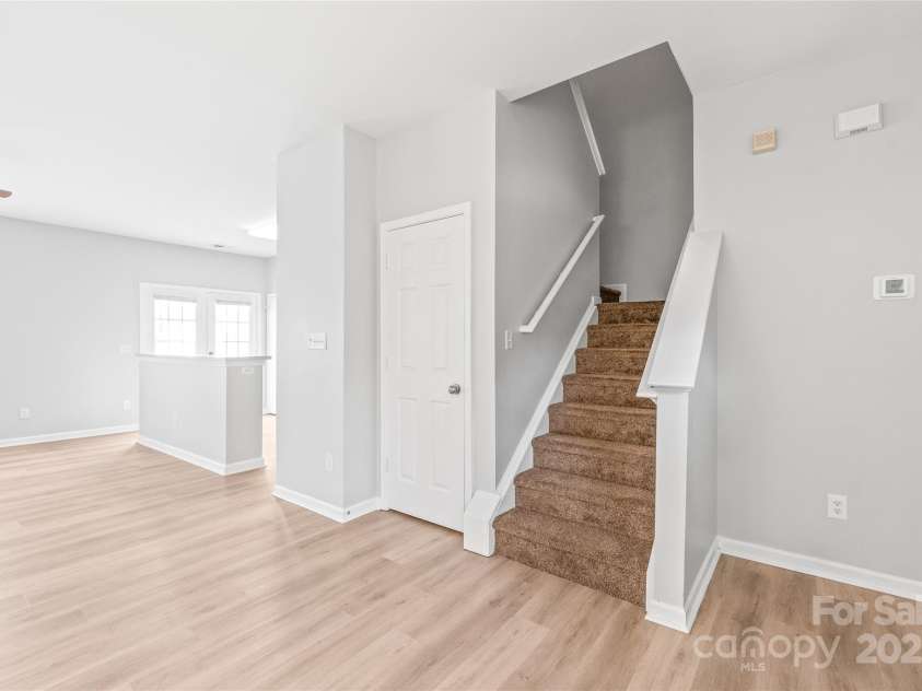 12452 Stratfield Place Circle, Pineville, NC 28134.  MLS# CAR4270059, YatesRealty ID 23606. 