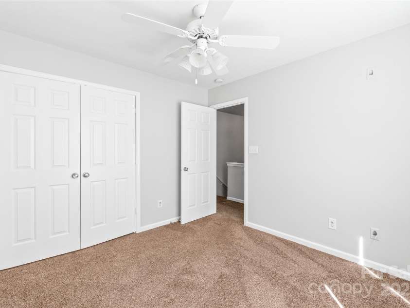 12452 Stratfield Place Circle, Pineville, NC 28134.  MLS# CAR4270059, YatesRealty ID 23606. 