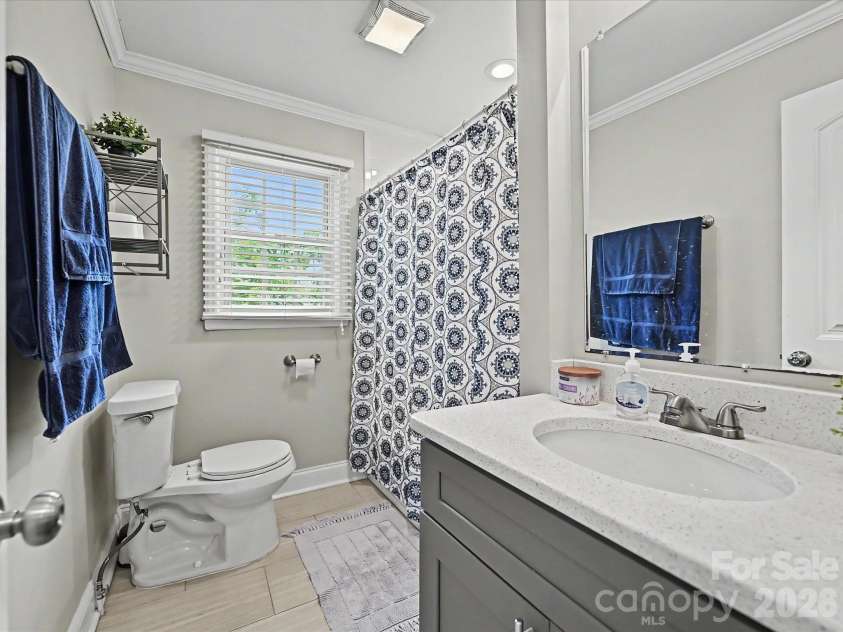 115 Gardner Avenue, Charlotte, NC 28216.  MLS# CAR4372796, YatesRealty ID 23607. 