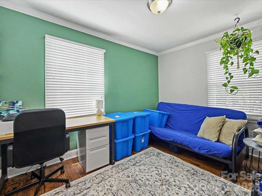 115 Gardner Avenue, Charlotte, NC 28216.  MLS# CAR4372796, YatesRealty ID 23607. 