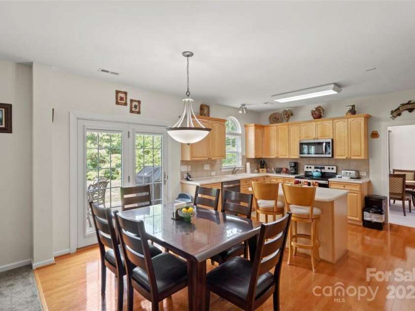 4966 Riverview Drive, Harrisburg, NC 28075.  MLS# CAR4271852, YatesRealty ID 23607. Kitchen