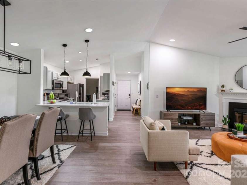 17143 Red Feather Drive, Charlotte, NC 28277.  MLS# CAR4241613, YatesRealty ID 23608. 