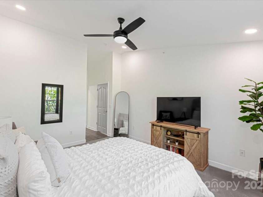 17143 Red Feather Drive, Charlotte, NC 28277.  MLS# CAR4241613, YatesRealty ID 23608. 