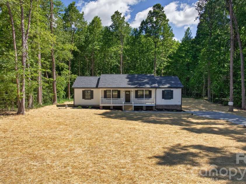 7312 Davis Country Road, Randleman, NC 27317.  MLS# CAR4381948, YatesRealty ID 23608. 