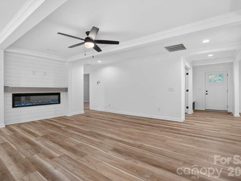 7312 Davis Country Road, Randleman, NC 27317.  MLS# CAR4381948, YatesRealty ID 23608. 