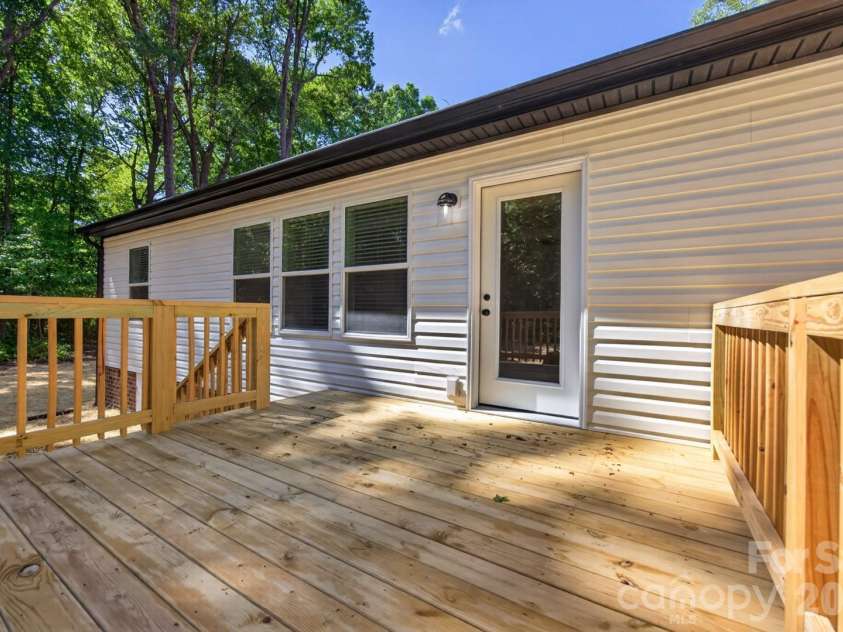 7312 Davis Country Road, Randleman, NC 27317.  MLS# CAR4381948, YatesRealty ID 23608. 