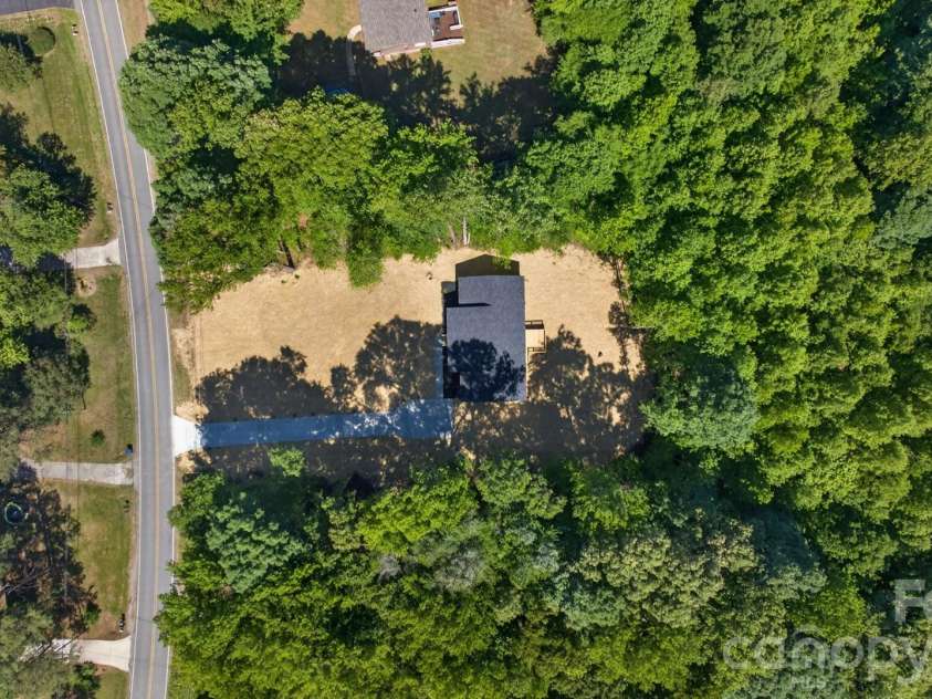 7312 Davis Country Road, Randleman, NC 27317.  MLS# CAR4381948, YatesRealty ID 23608. 